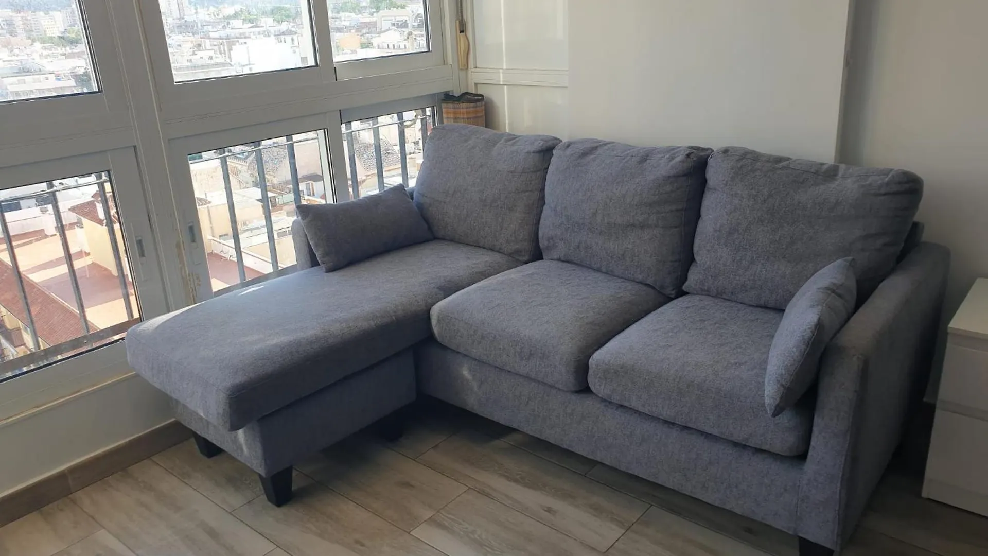 شقة Apartamento Moderno Centrico فوينخيرولا